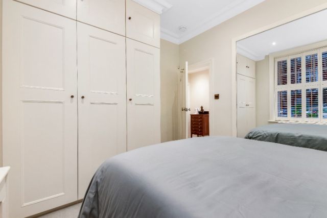MYX, 02, CHELSEA, image 3 of 9