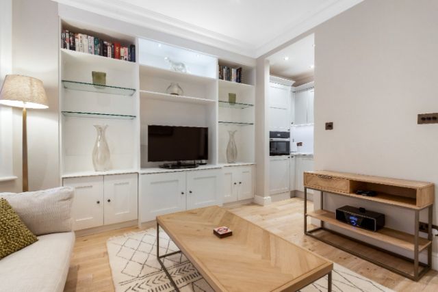 MYX, 02, CHELSEA, image 5 of 9