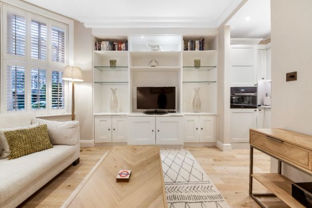 MYX, 02, CHELSEA, image 7 of 9